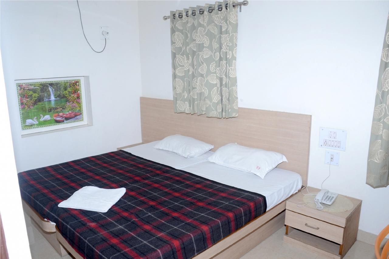 Hotel Kuber Nagpur Dış mekan fotoğraf